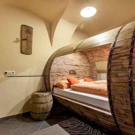 Апартаменти Beer & Wine Cellar Любляна Екстер'єр фото